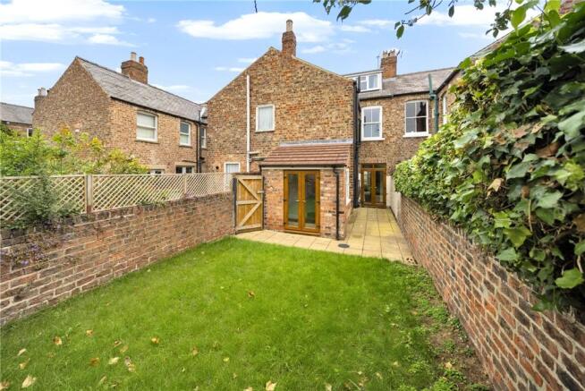 4 bed Terraced for sale Image 10