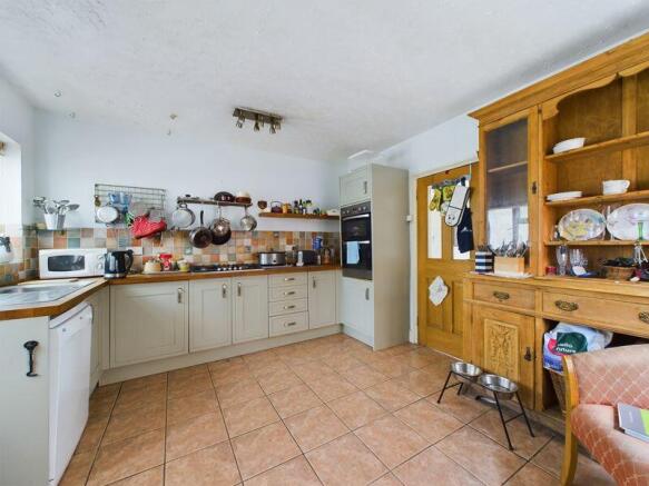Kitchen/Breakfast Room