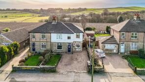 7, Park Lane, Birds Edge, Huddersfield HD8 8XW