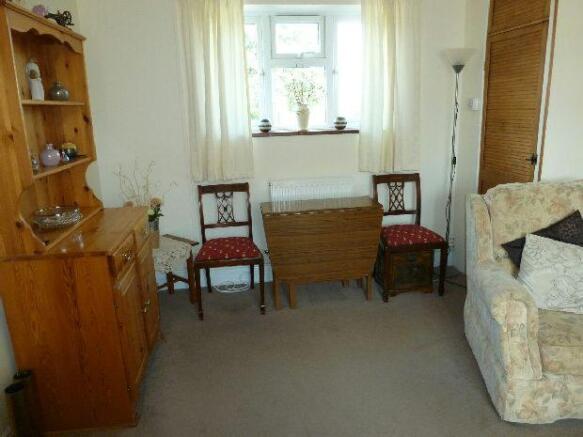 Sitting/Dining Room