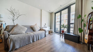 1, 14 Osier House, Quebec Way, London SE16 7ER
