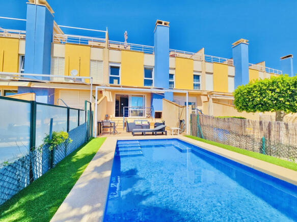 Cabo Roig Spacious town house with pool