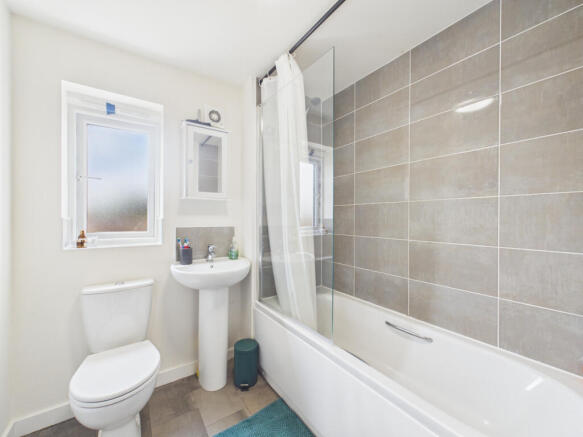2 bed Semi-Detached for sale Image 11