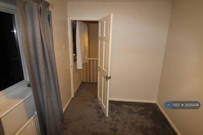3 bed Semi-Detached to rent Image 10