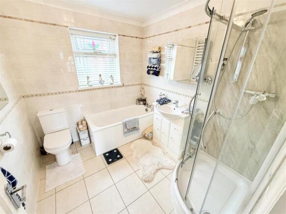 3 bed Detached Bungalow for sale Image 8