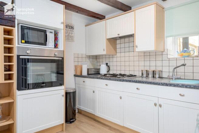 2 bed Terraced for sale Image 5