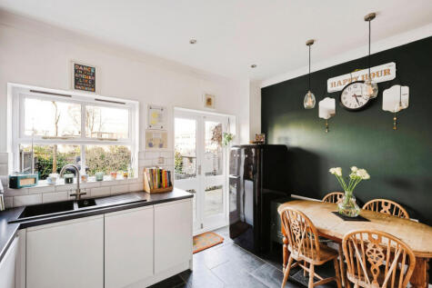 Victoria Road, Brentwood, CM14