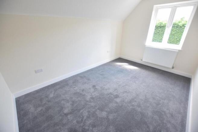 70B Bedroom 2.jpg