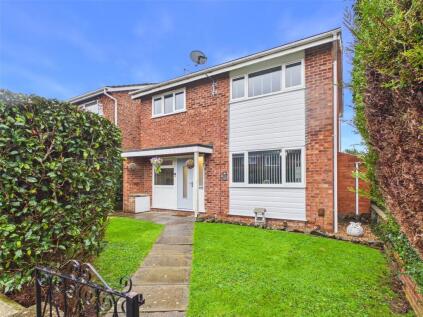Winchcombe Drive, Worcester, Worcestershire, WR4