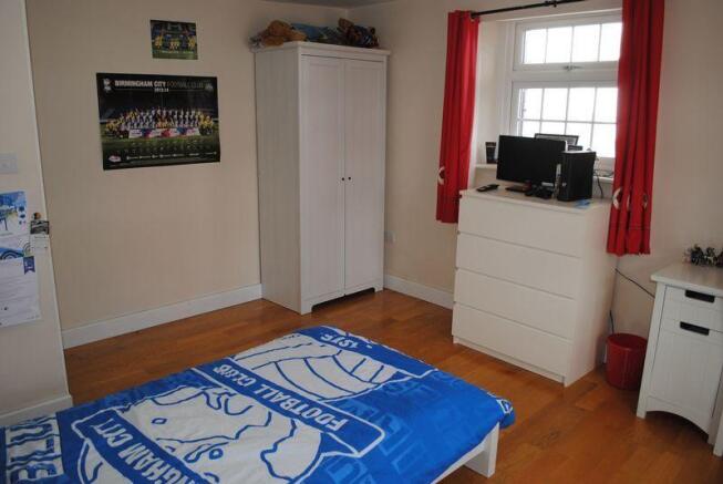 Photo 8