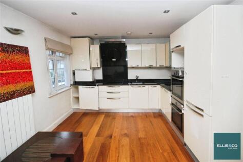 Alba Gardens, Golders Green, NW11
