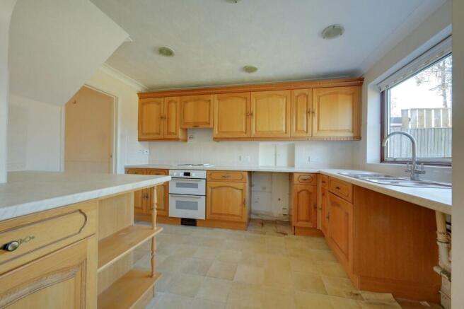 Marle Avenue, Burgess Hill, RH15 photo 4