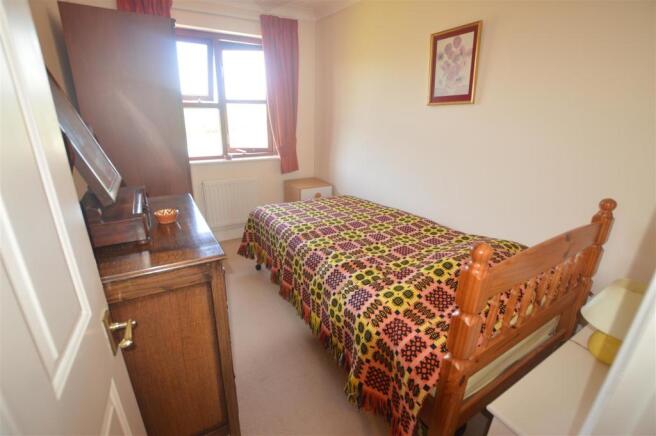 Bed4.JPG
