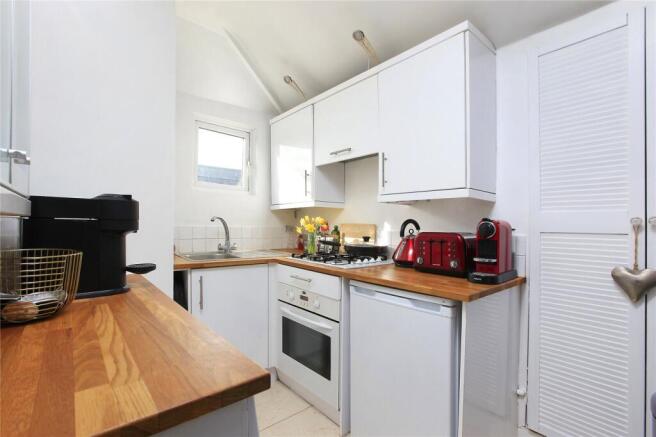 property in Cavendish Road,
Balham, SW12