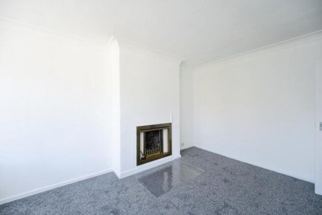4 bed Semi-Detached for sale Image 5