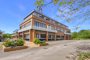Flat 9, Weir House, Overbridge Square, Newbury RG14 5BP