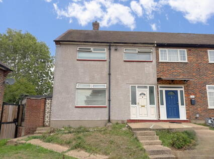 3 Dunstable Close, Harold Hill, RM3 8JD