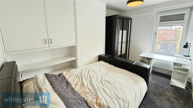 3 bed Terraced to rent Image 6