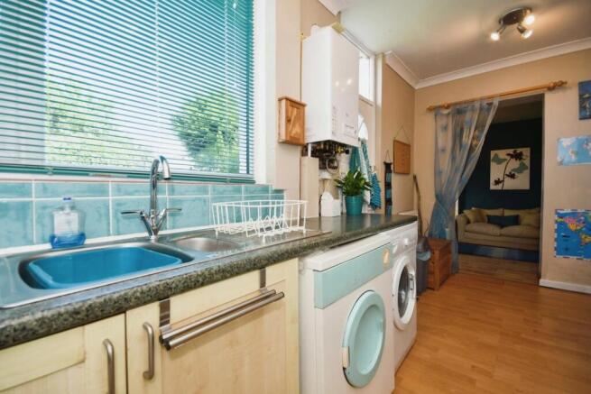 2 bed Semi-Detached for sale Image 10