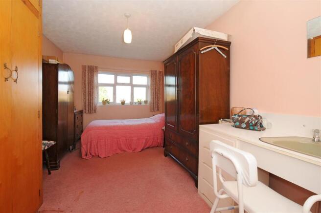 Bedroom 3.jpg