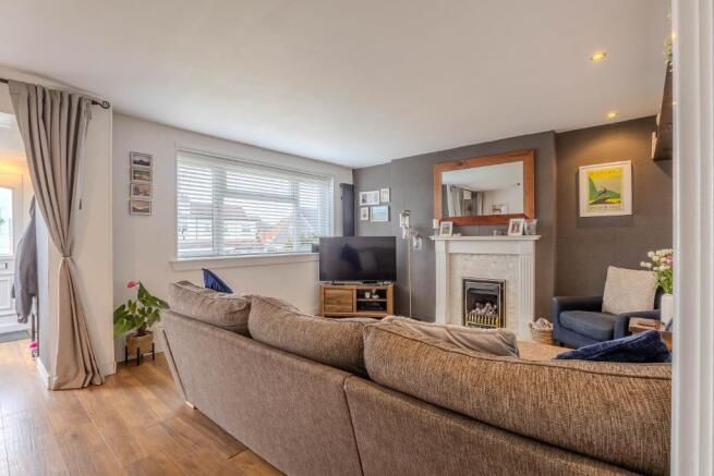 16, St Ives Road, Moodiesburn, G69 0PE photo 4