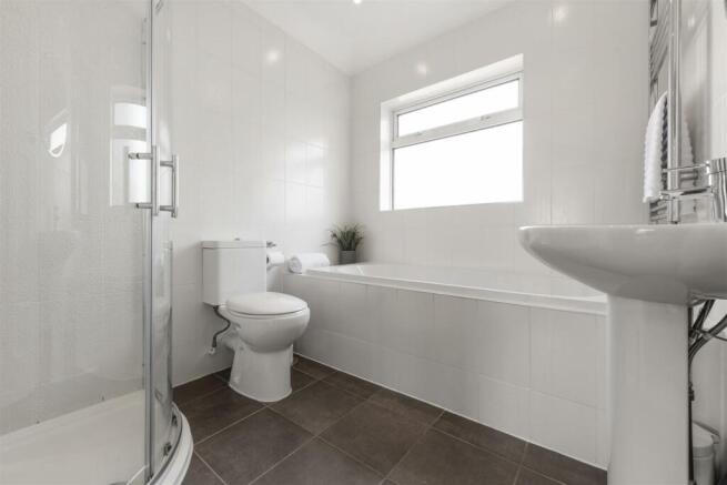 158 Wagon Lane, Solihull, B92 7PA_50.jpg