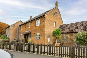 1b, Pearsons Close, Holt NR25 6EH
