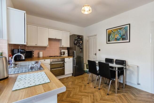 3 bed Terraced for sale Image 6