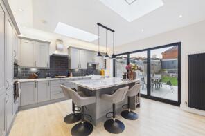 25 Cuddlecombe, Boyn Valley Road, Maidenhead SL6 4DY