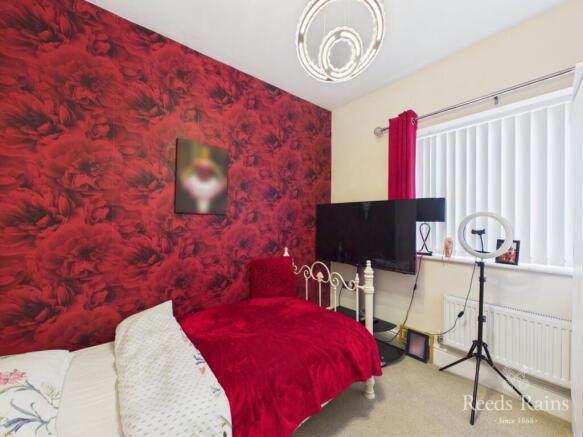 3 bed Detached to rent Image 11