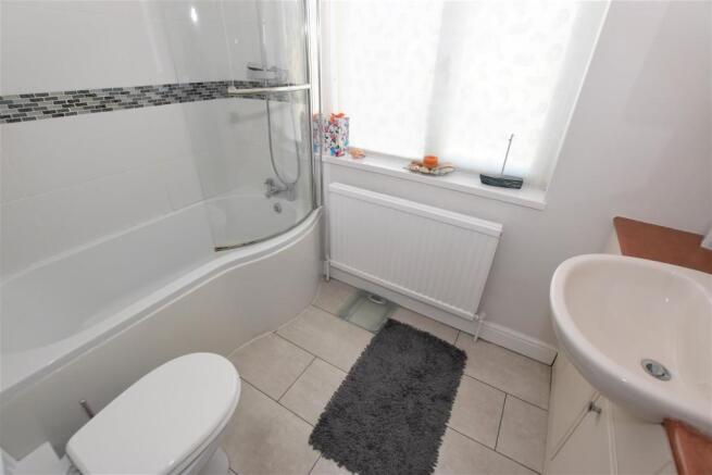 Family Bathroom.jpg