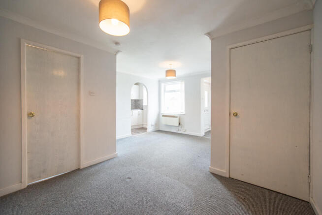 Studio to rent Image 5