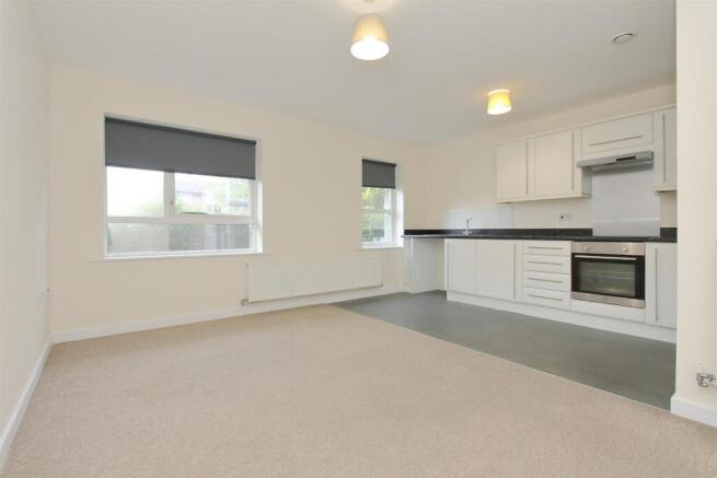 Flat 11, 316 Hinkler Road (15).JPG