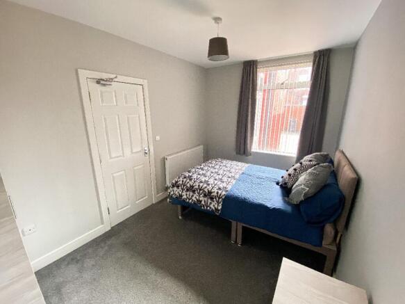 1 bed House Share to rent Image 4