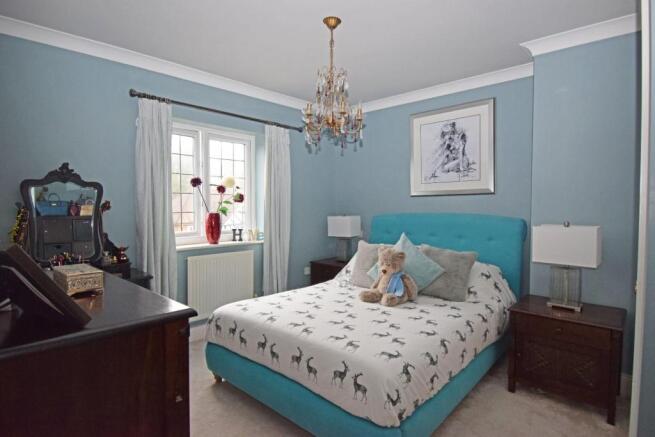 11 Lord Austin Drive, bed 1b.jpg