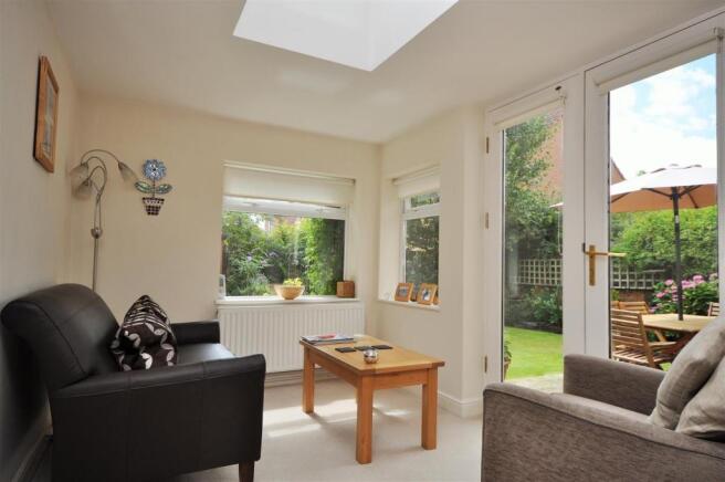 GARDEN ROOM