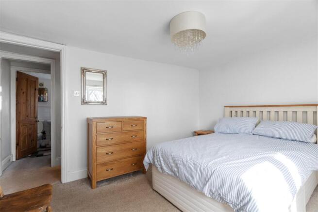 2 bed Terraced for sale Image 10