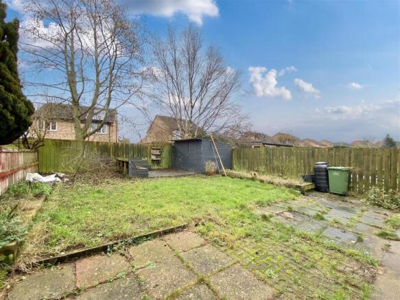 3 bed Semi-Detached for sale Image 12