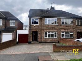 69, Whitegate Gardens, Harrow HA3 6BW