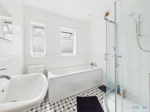 3 bed Semi-Detached for sale Image 10