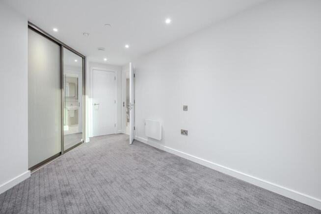 2 bed Flat to rent Image 8