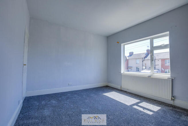 3 bed Terraced for sale Image 11