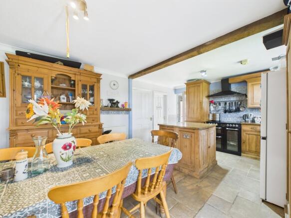 dining/kitchen