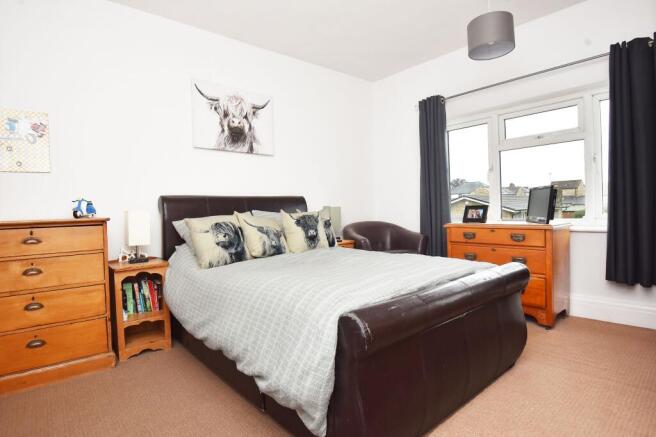 3 bed House for sale Image 8