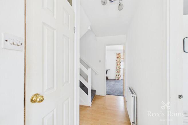 3 bed Semi-Detached for sale Image 9