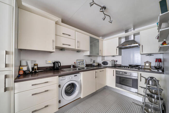 1402815-18-69777c...