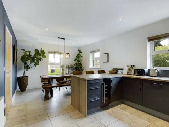 Kitchen Diner 1
