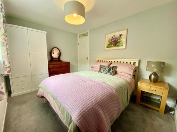 bed3.jpg