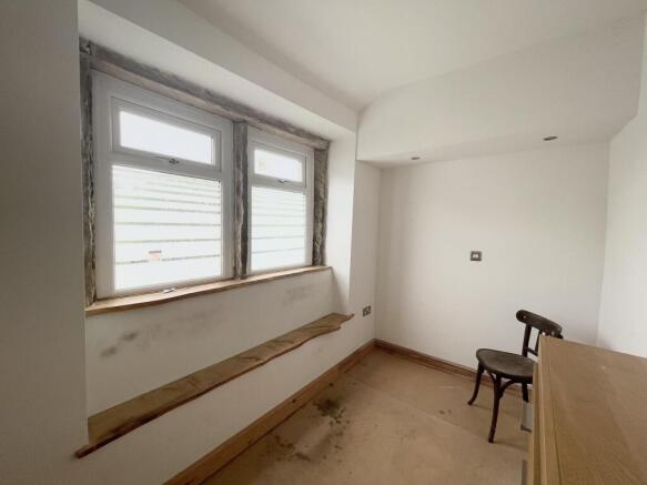 2 bed House to rent Image 9