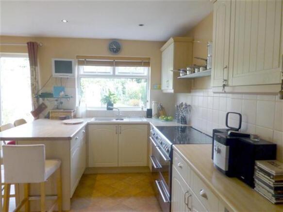 Fitted Dining